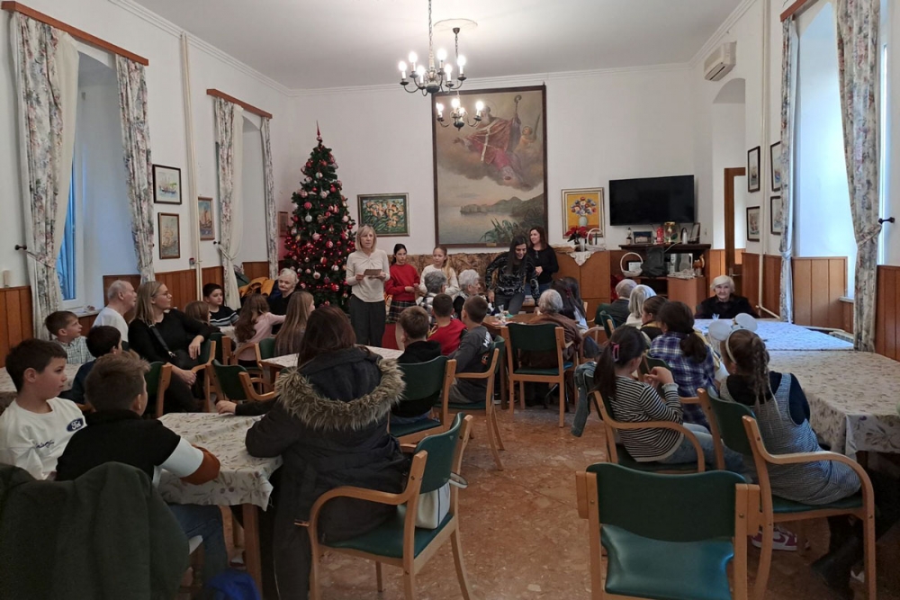 Učenici 4.d razreda župske &scaron;kole u sklopu projekta "Nonići" posjetili Dom za starije Domus Christi (FOTO)