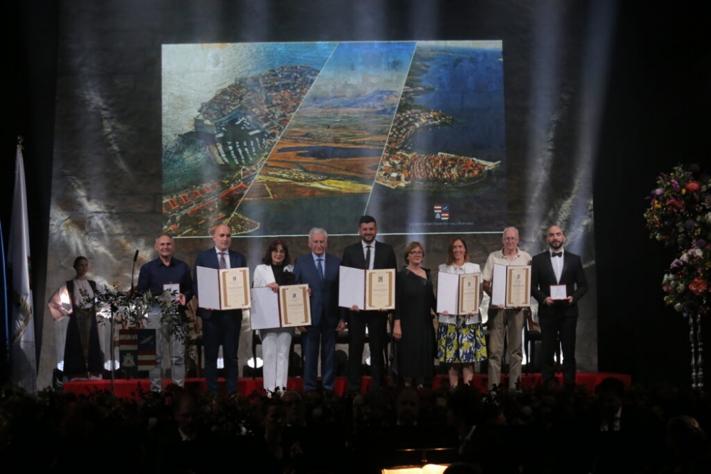 Održana svečana sjednica Županijske skup&scaron;tine povodom Dana županije, dodijeljene nagrade laureatima