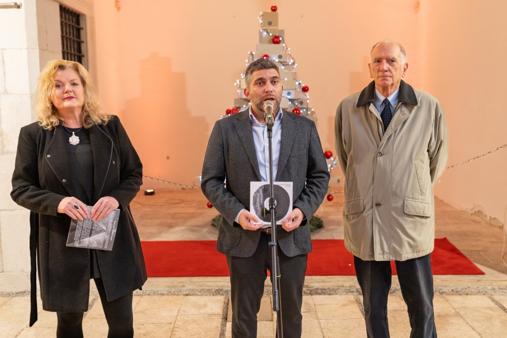 U organizaciji Dru&scaron;tva prijatelja dubrovačke starine; Izložba Grad, m&iacute;ri i nebeski nemiri otvorena u Sponzi